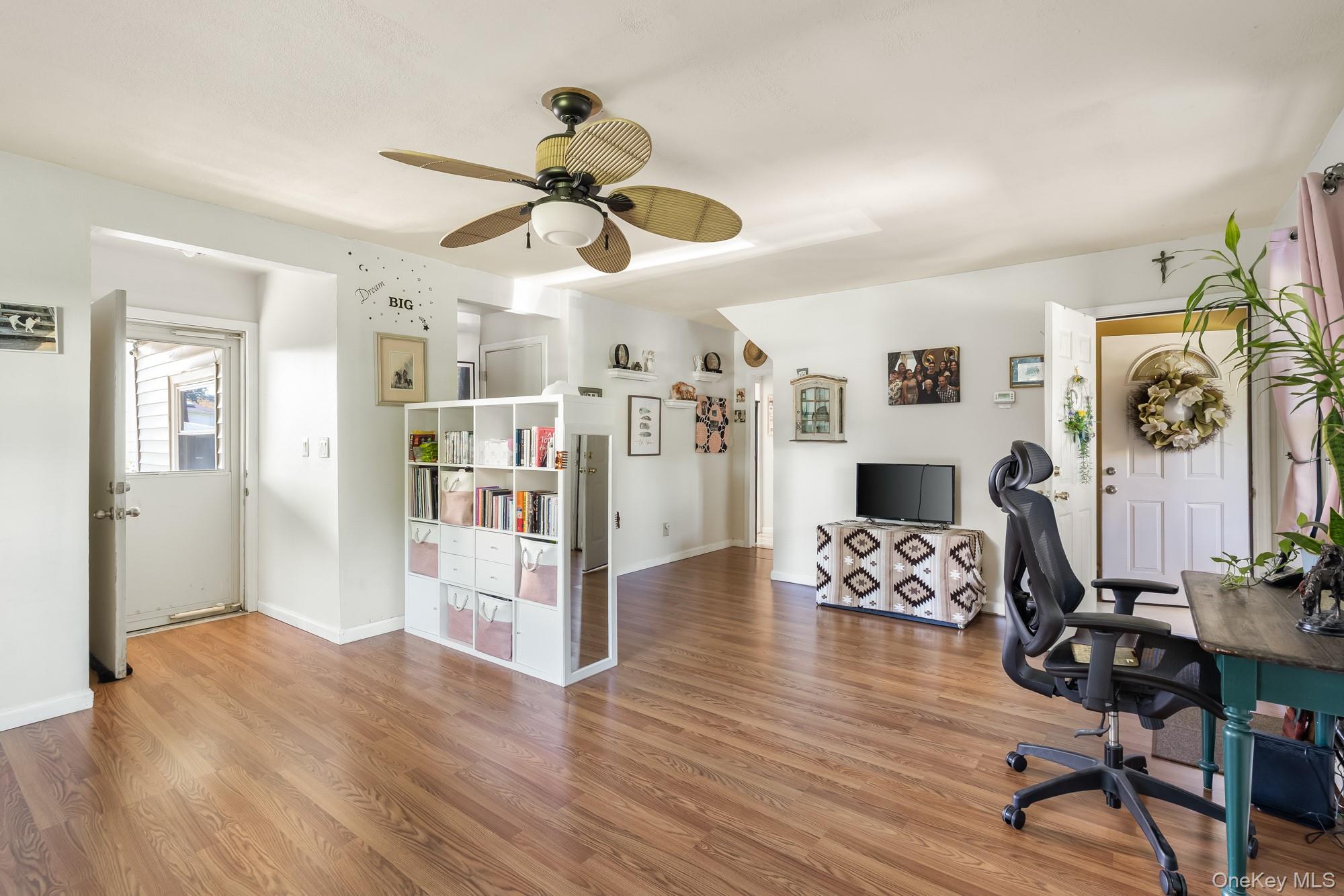 1647 Straight Path – For Sale photo 4