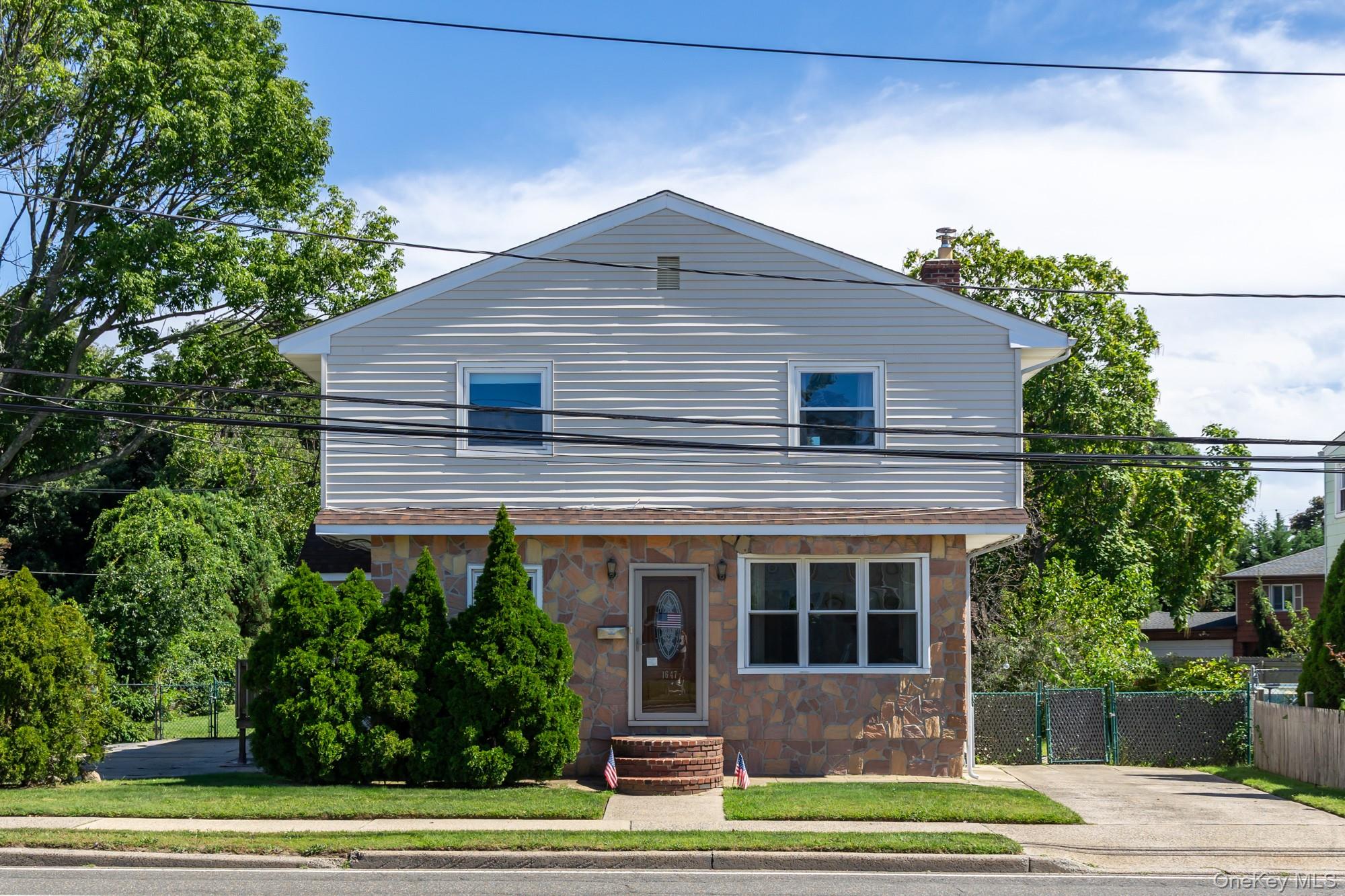 1647 Straight Path – For Sale photo 13