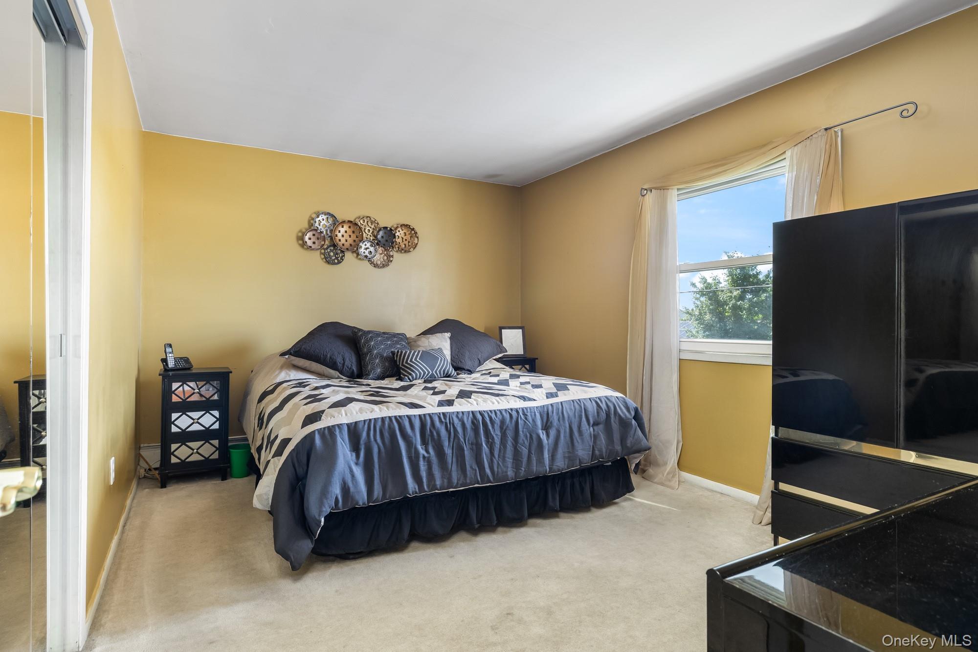 1647 Straight Path – For Sale photo 12