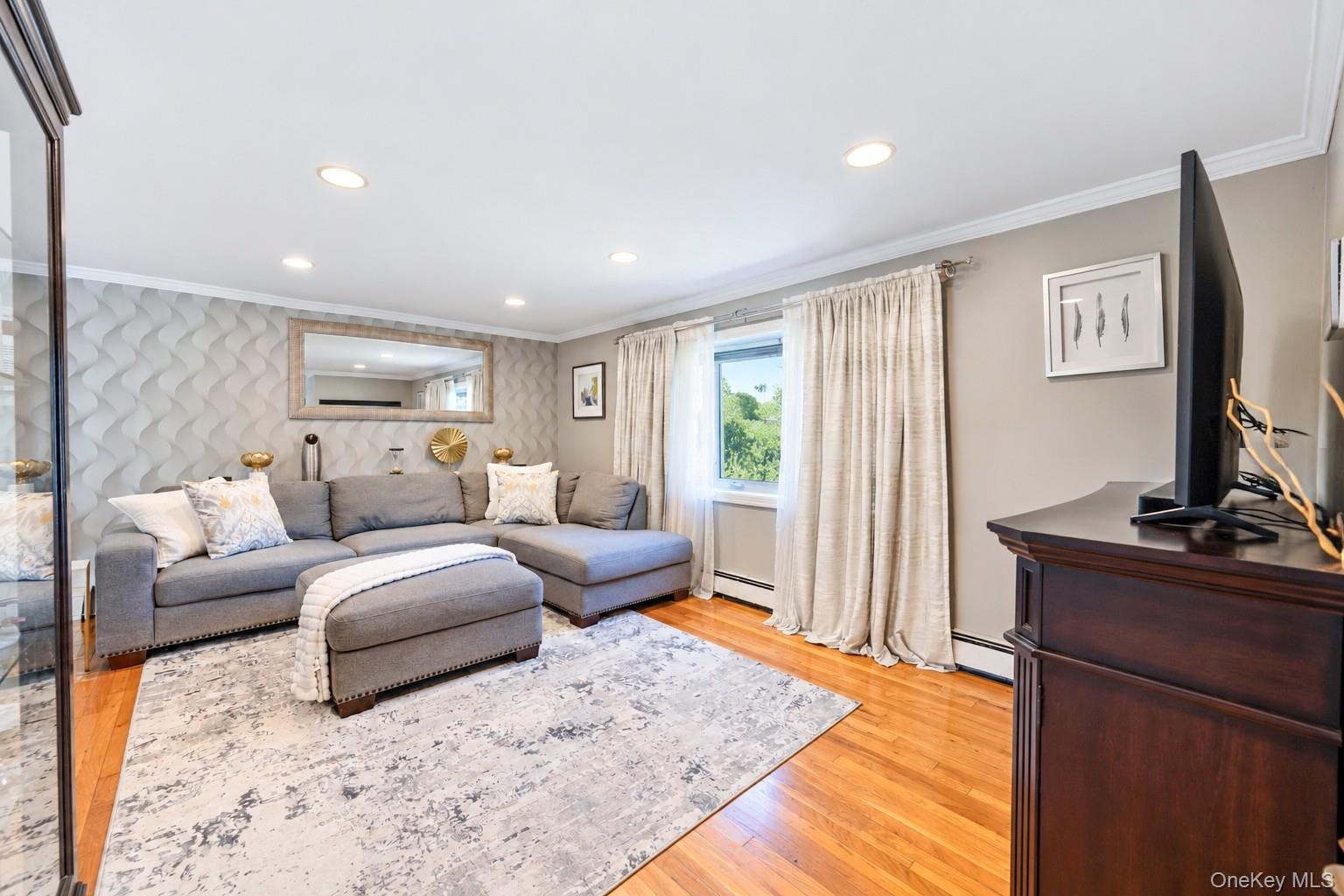 14 Hollingwood Drive – For Sale photo 15