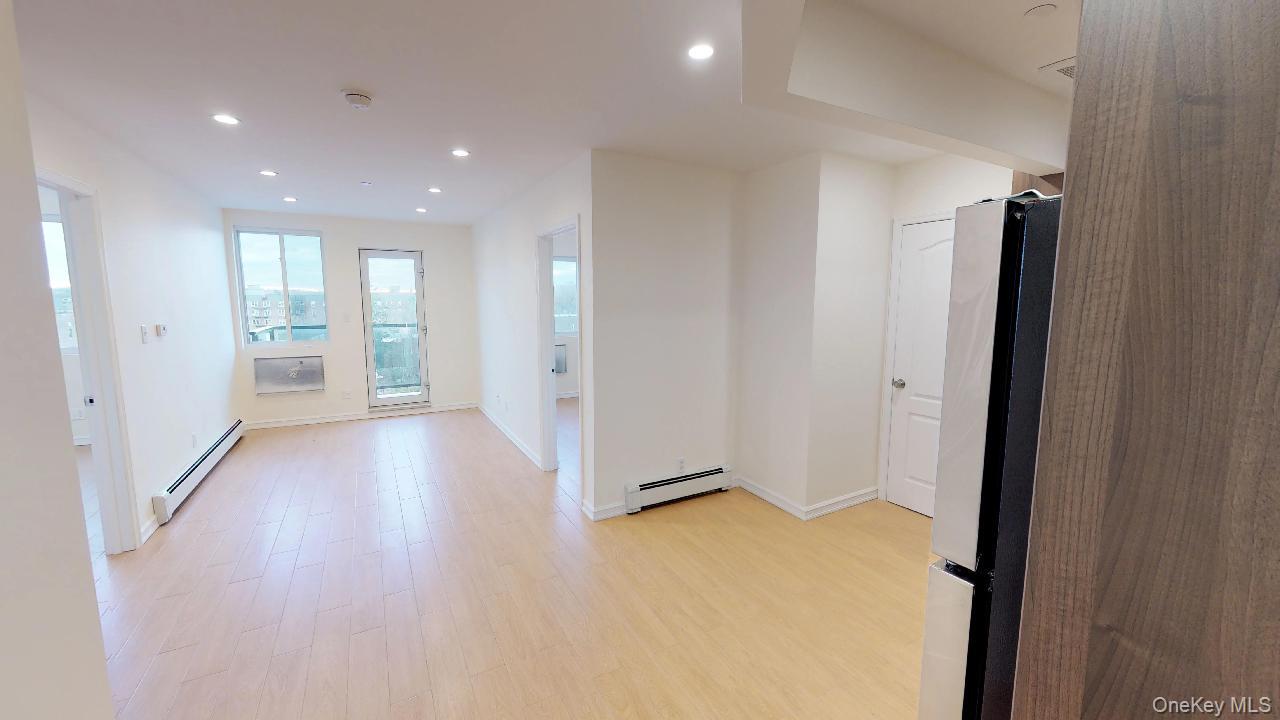 67-19 Austin Street, Unit 6A photo 4