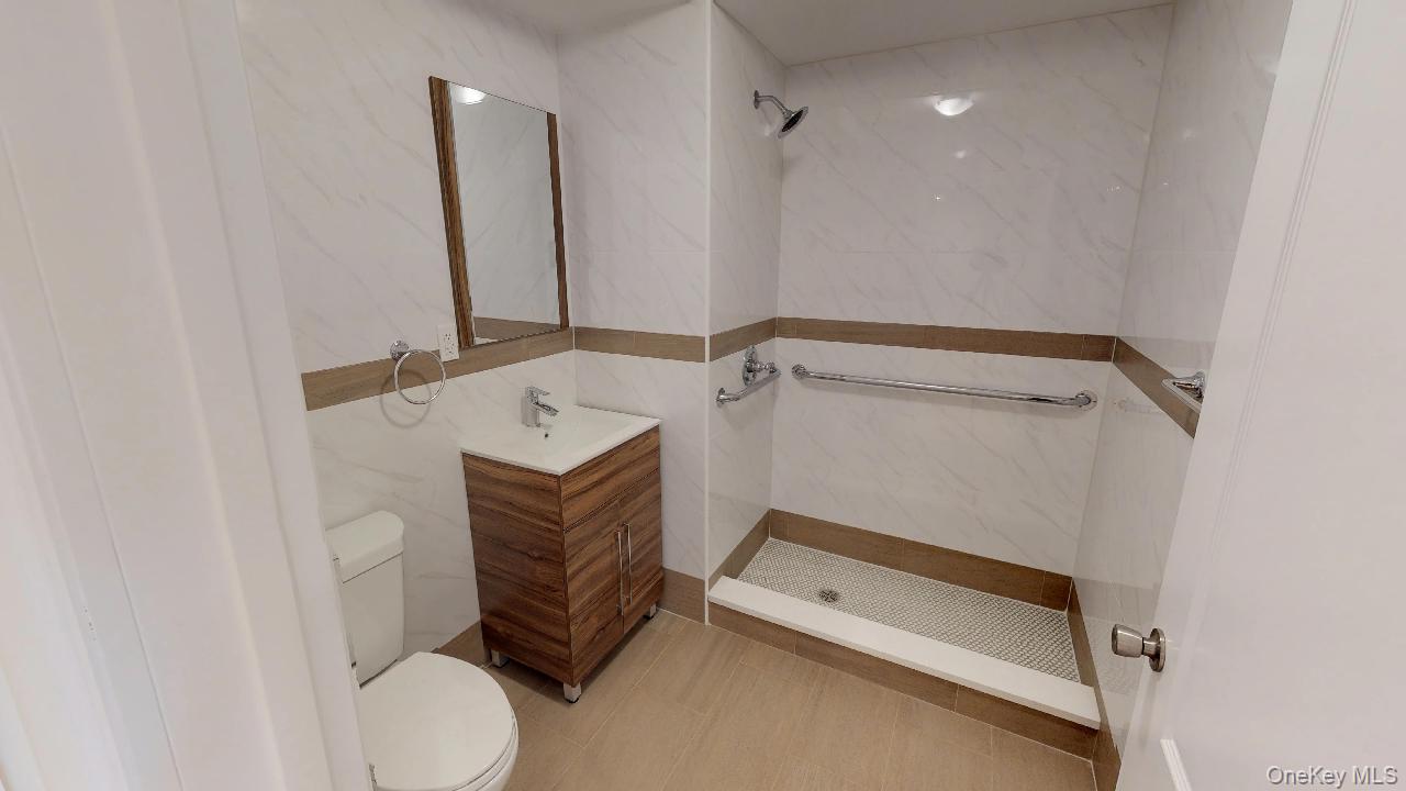67-19 Austin Street, Unit 6A photo 16