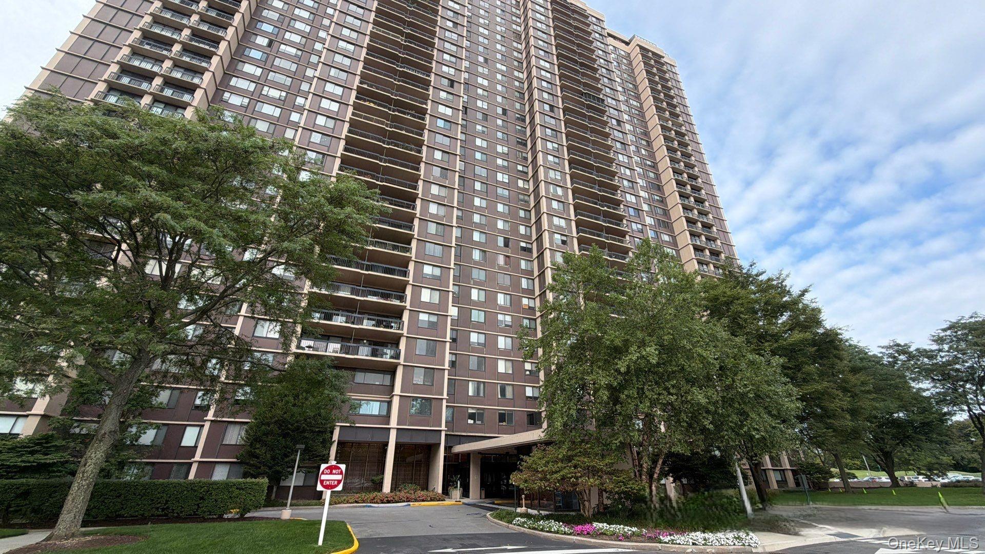269-10 Grand Central Parkway, Unit 4U