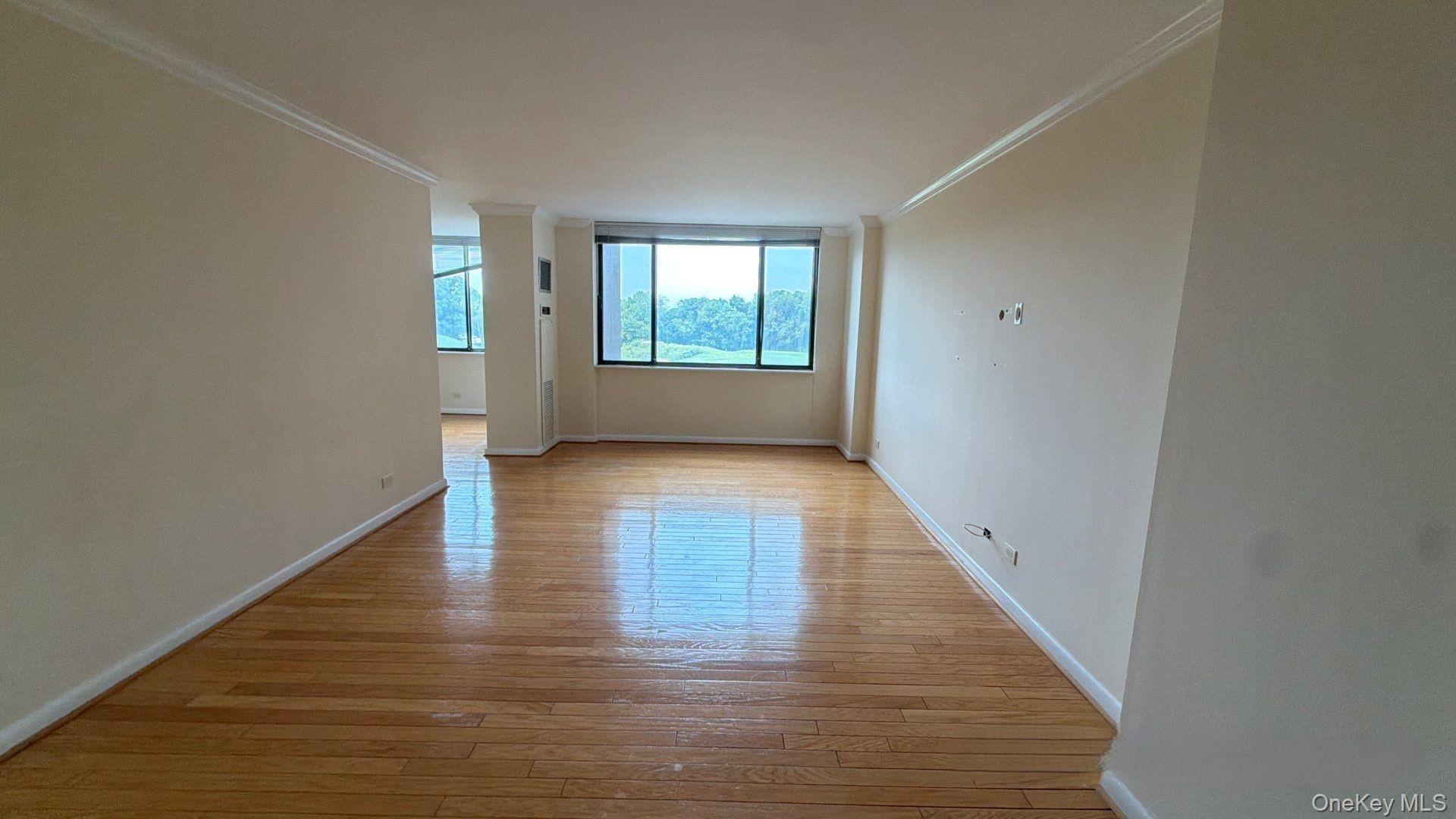 269-10 Grand Central Parkway, Unit 4U photo 3