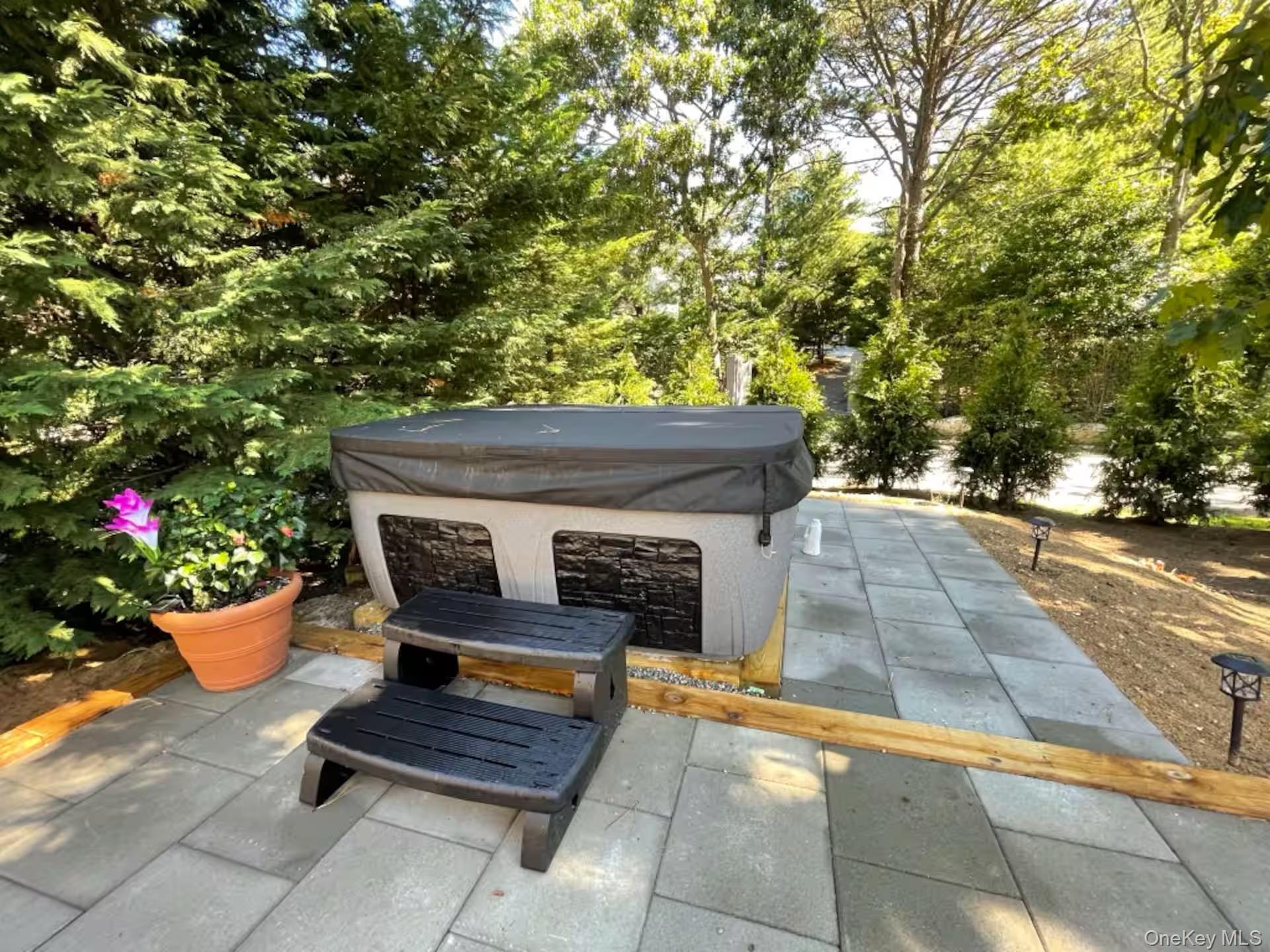 332 Canoe Place Road – For Rent photo 9
