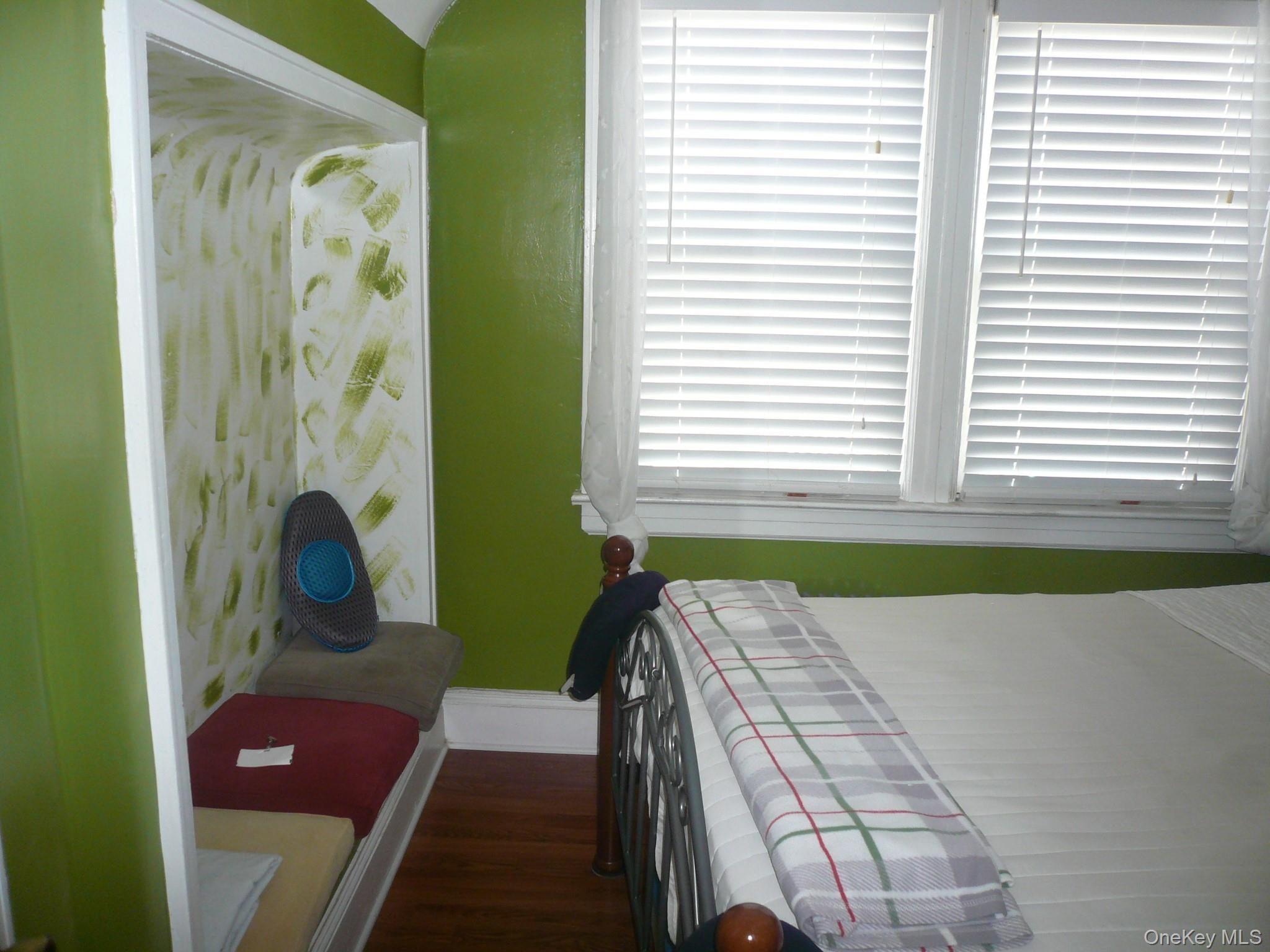 16932 144th Road, Unit 1 photo 7