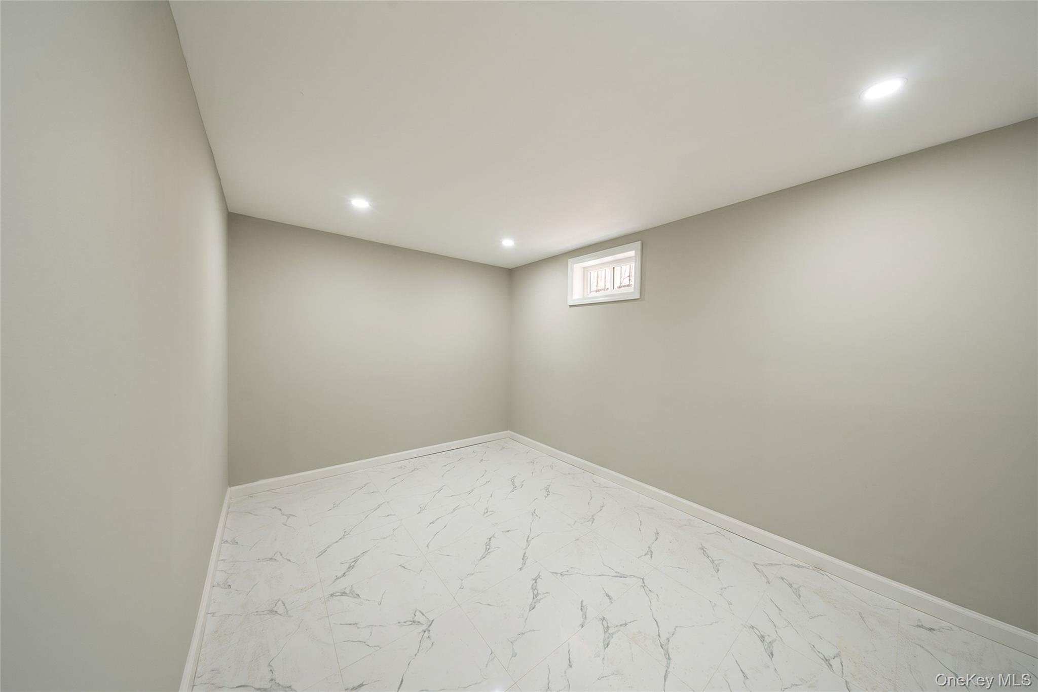15417 108th Avenue – For Sale photo 35