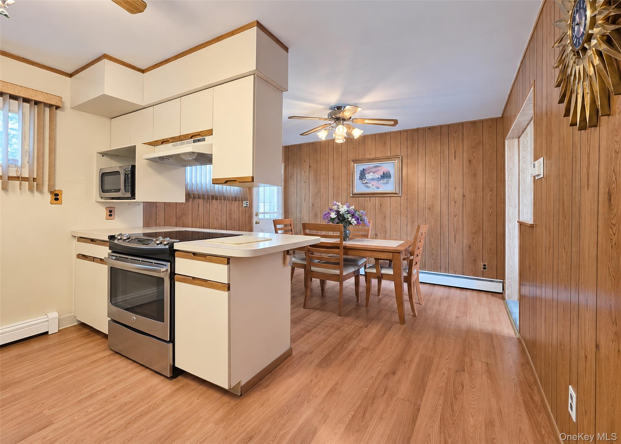 25 Joy Road – For Sale photo 4