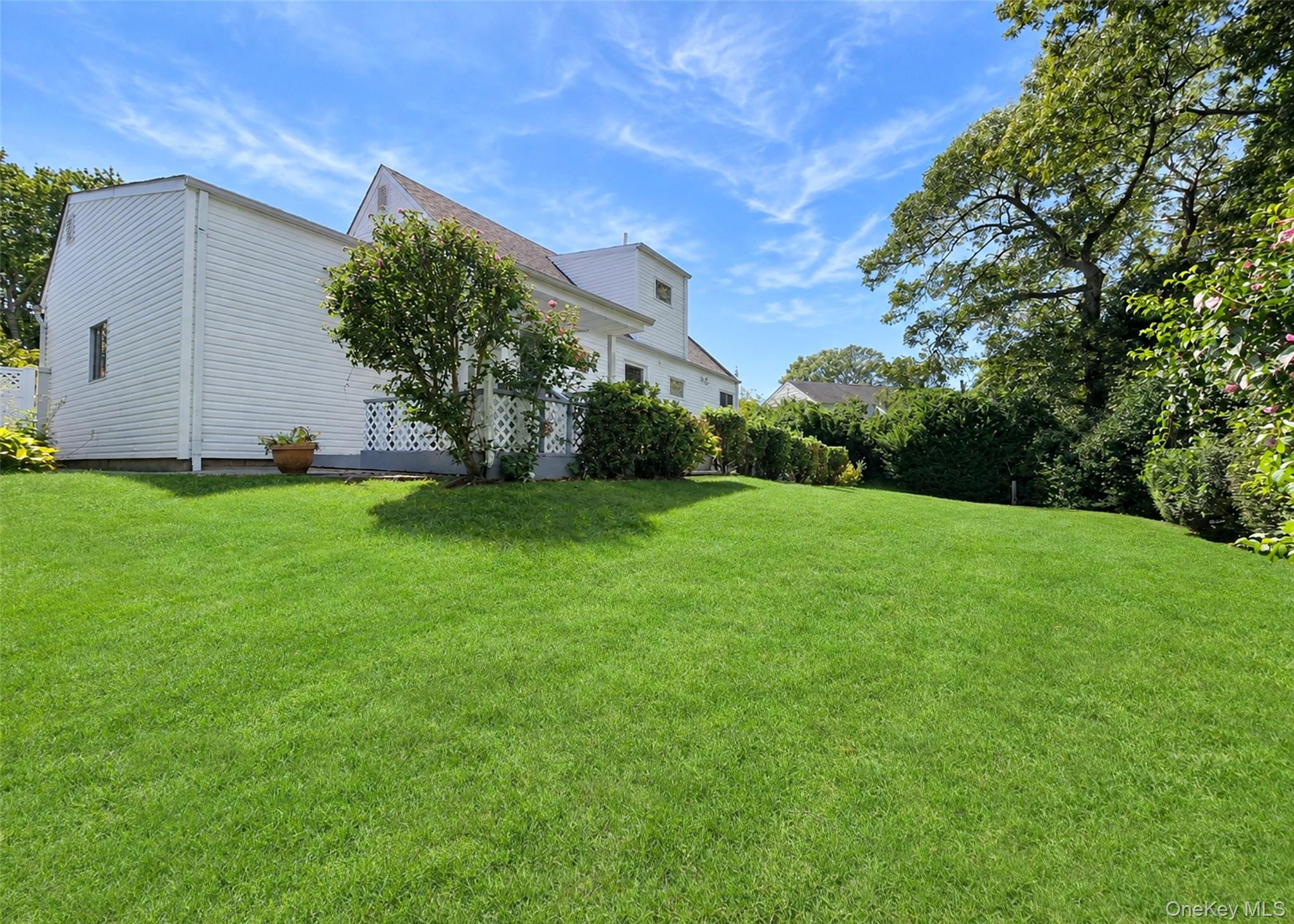 25 Joy Road – For Sale photo 23