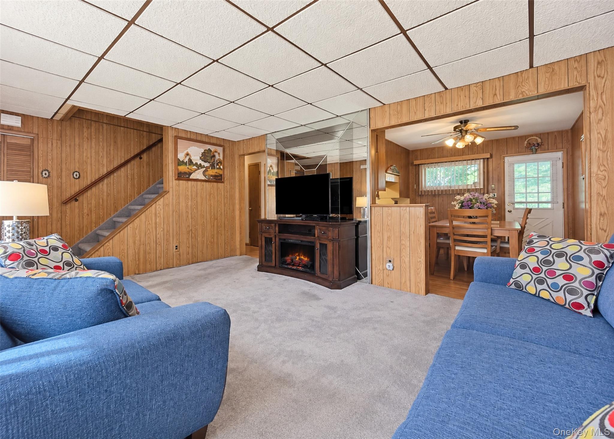 25 Joy Road – For Sale photo 3