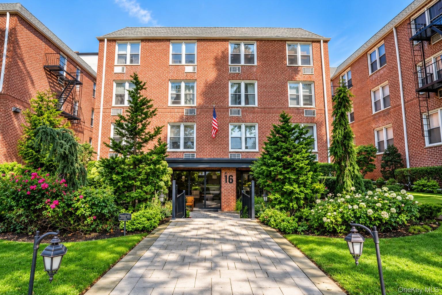 16 Main Street, Unit 1Q