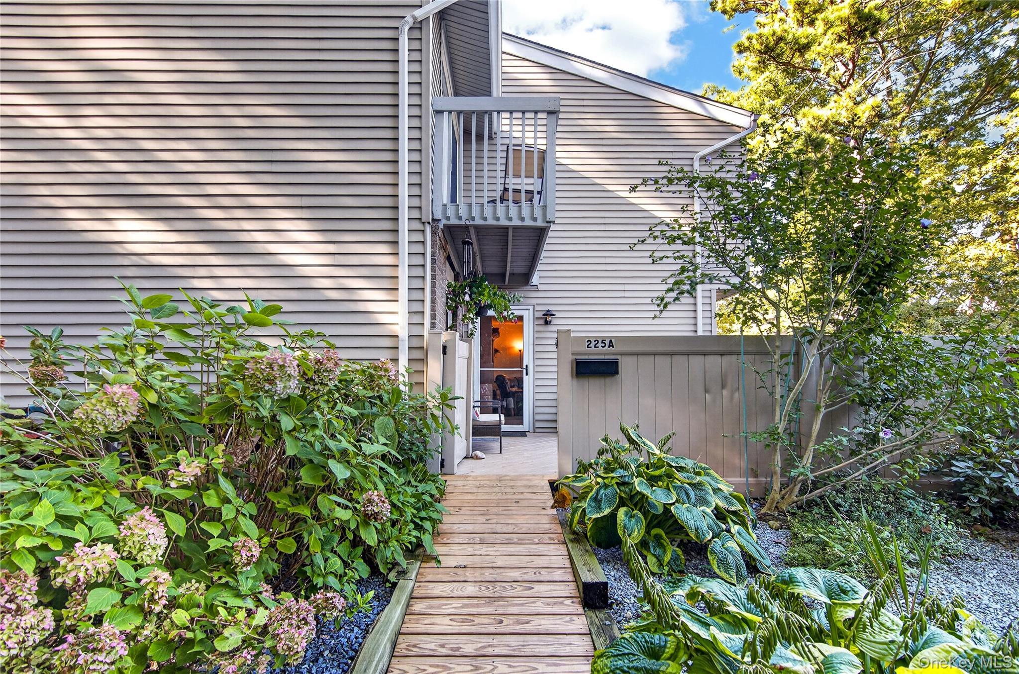225 Springmeadow Drive, Unit A photo 4