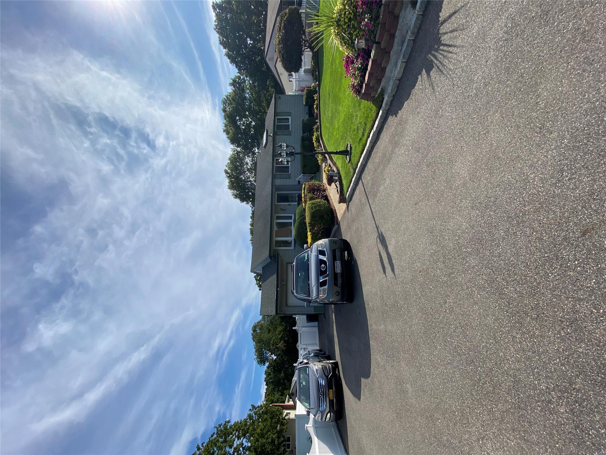 22 W Willow Street – For Sale