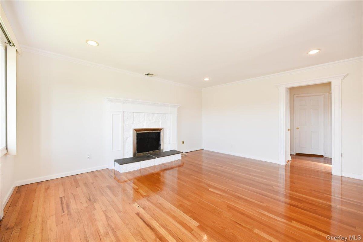 413 Stewart Avenue – For Sale photo 5