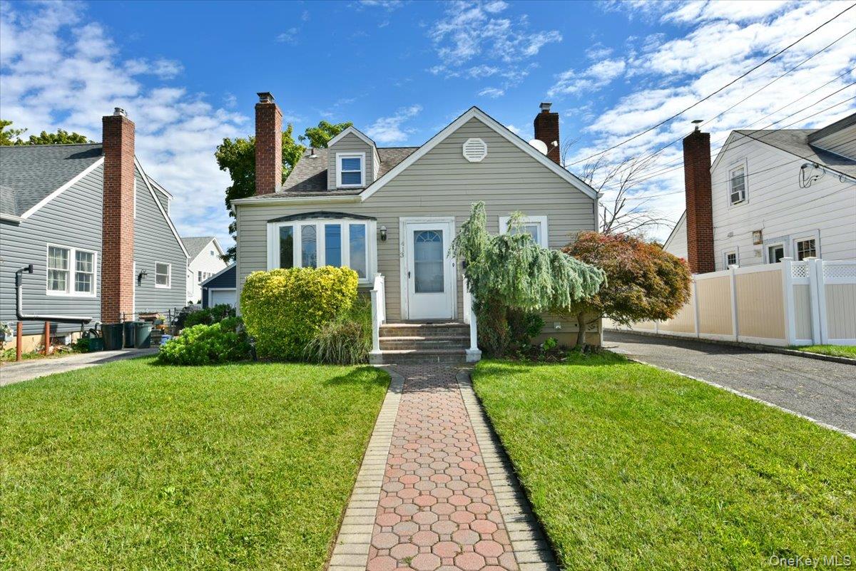 413 Stewart Avenue – For Sale photo 2