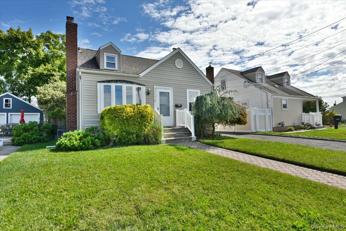413 Stewart Avenue – For Sale photo 3