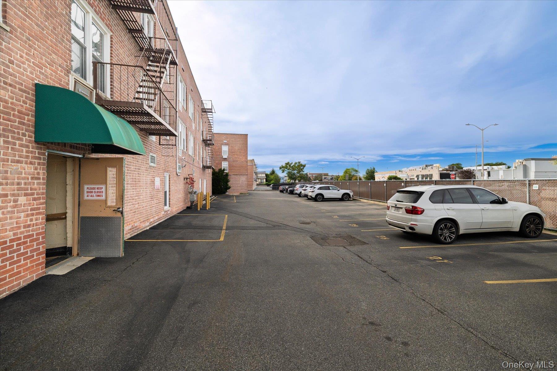 55 Lenox Road, Unit 1-K photo 22