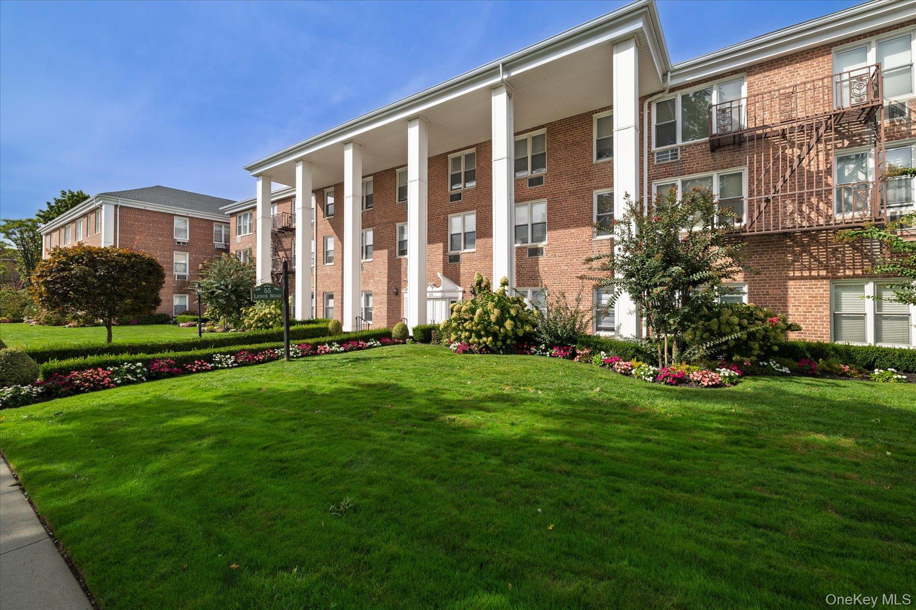 55 Lenox Road, Unit 1-K photo 3
