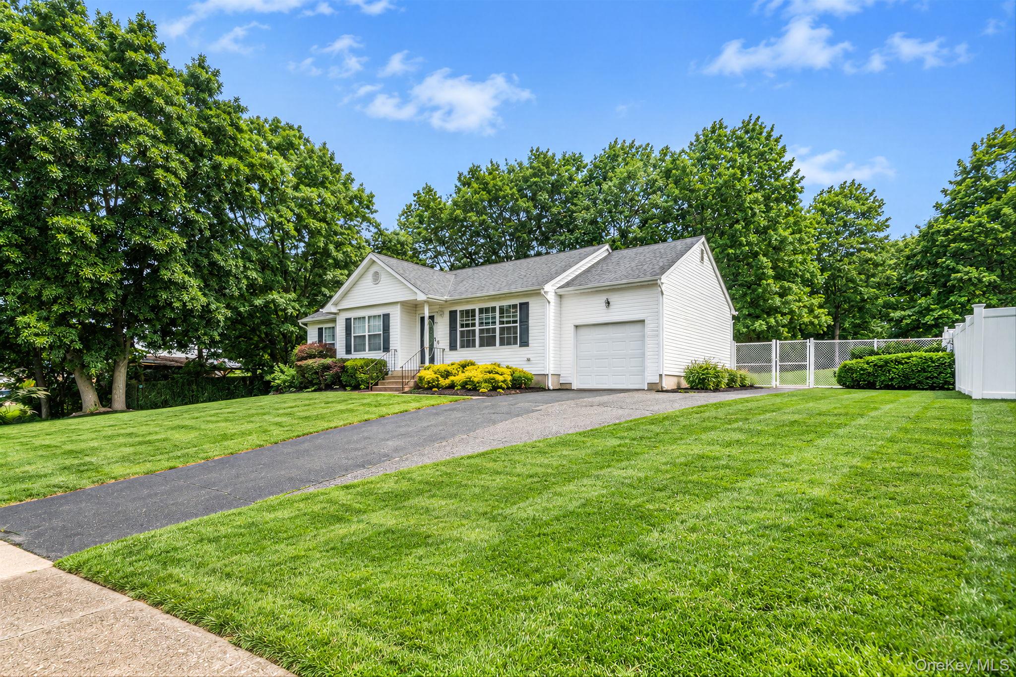 23 School Street – For Sale photo 2