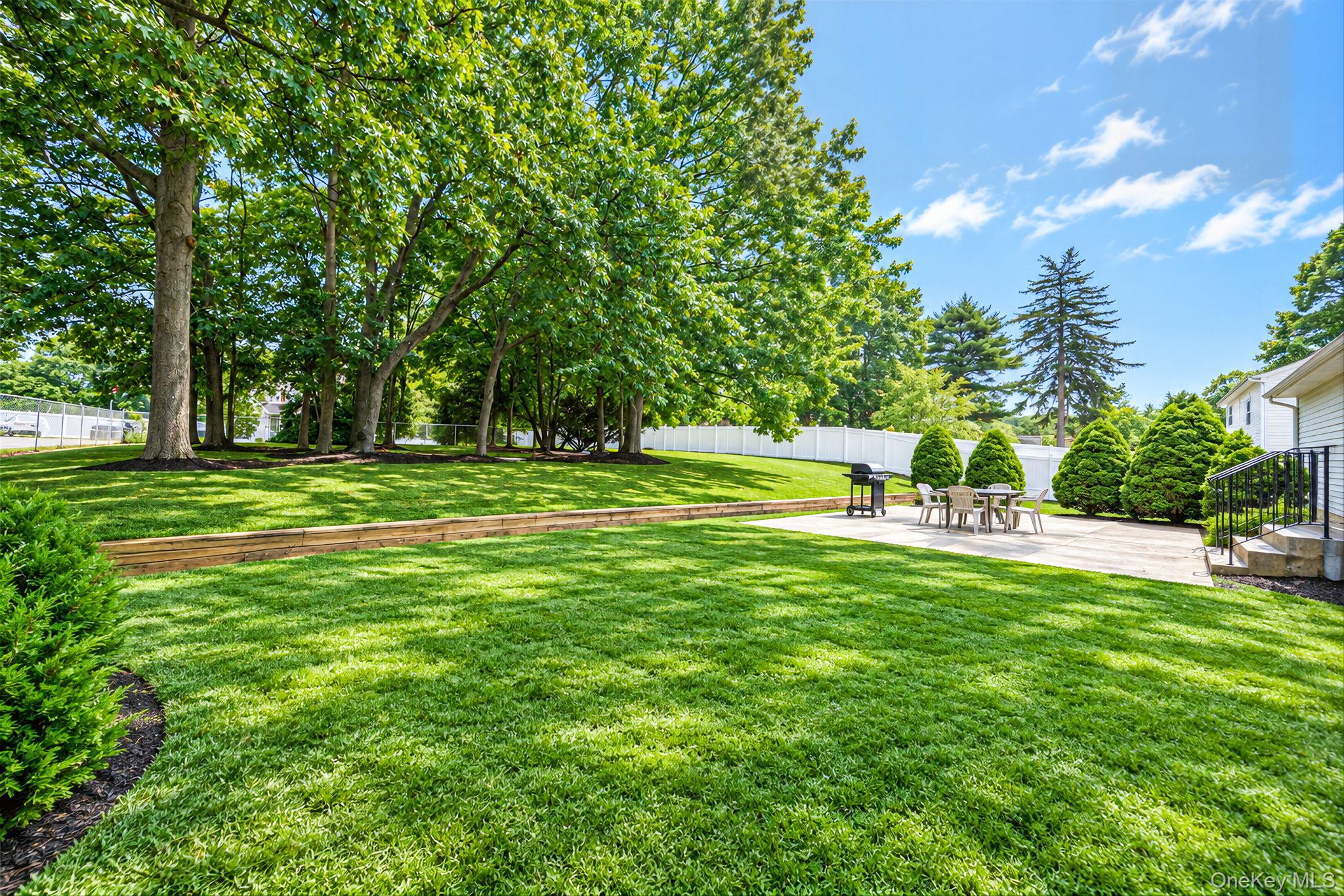 23 School Street – For Sale photo 4