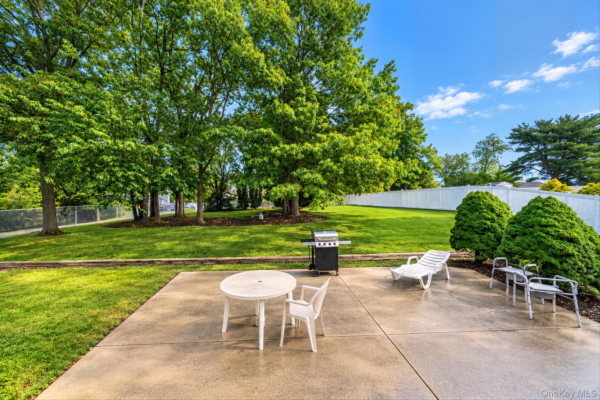 23 School Street – For Sale photo 37