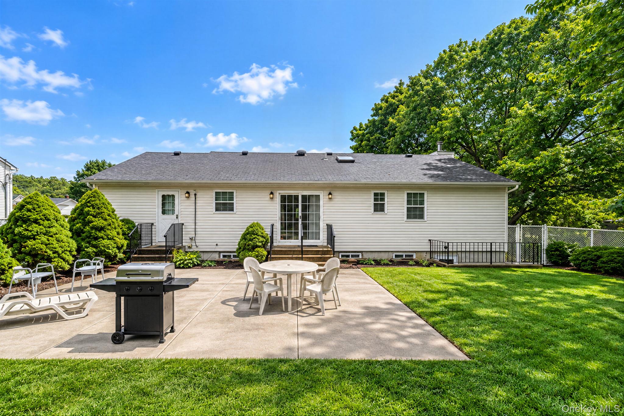 23 School Street – For Sale photo 6