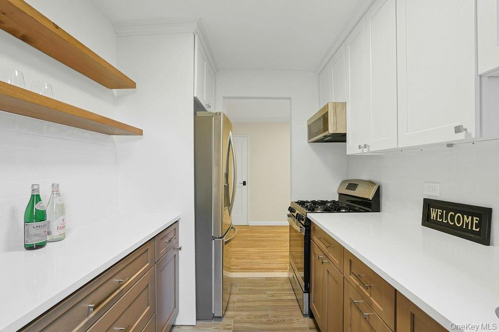 3363 Sedgwick Avenue, Unit 4D photo 5