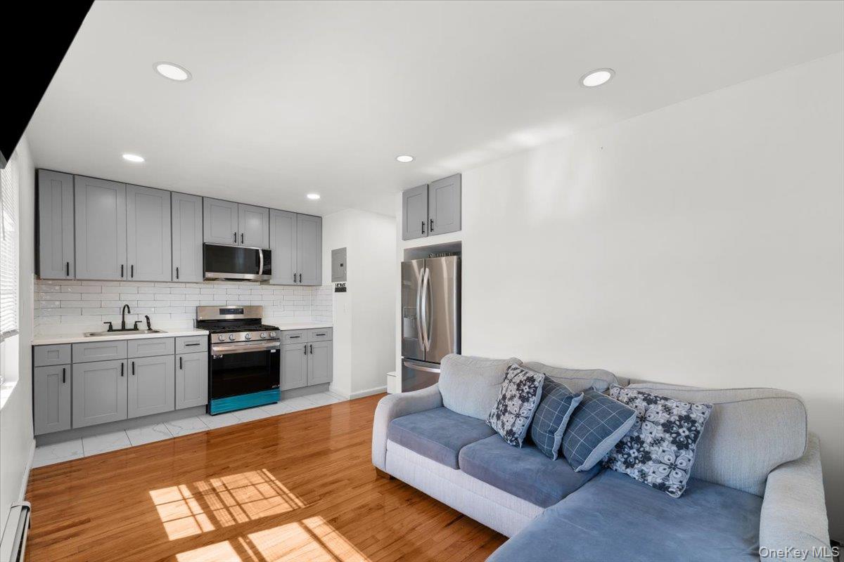 101-19 159th Avenue – For Sale photo 17
