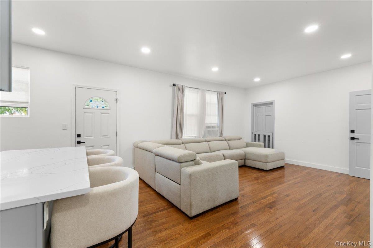 101-19 159th Avenue – For Sale photo 12