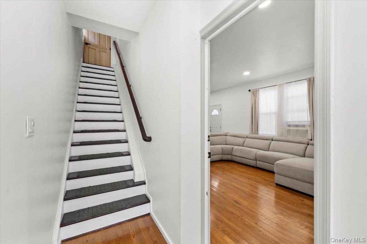 101-19 159th Avenue – For Sale photo 4