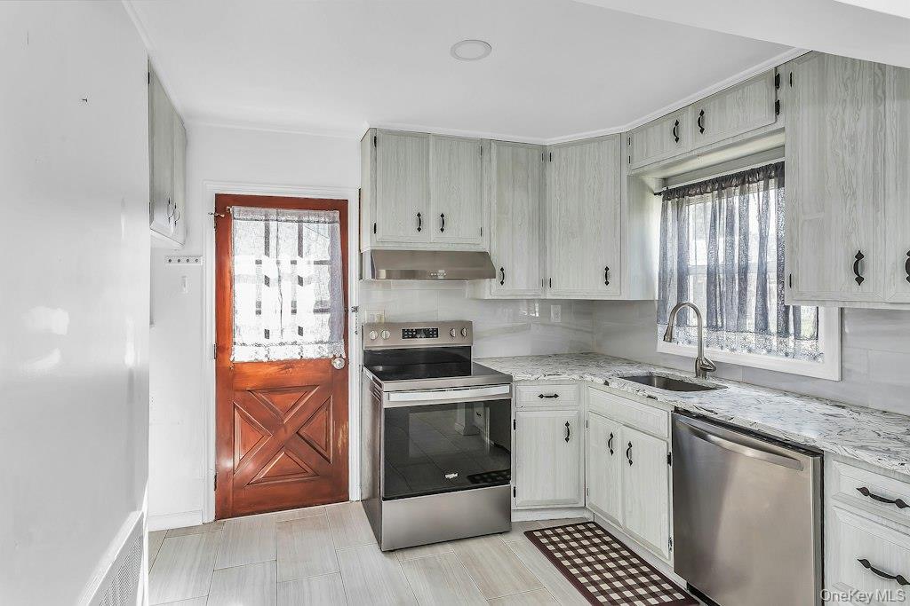 74 Bette Road – For Sale photo 9