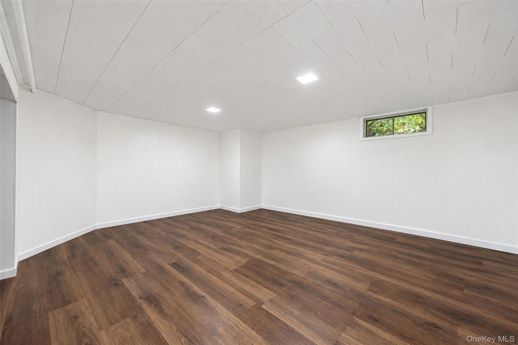 352 Clifton Avenue – For Sale photo 16