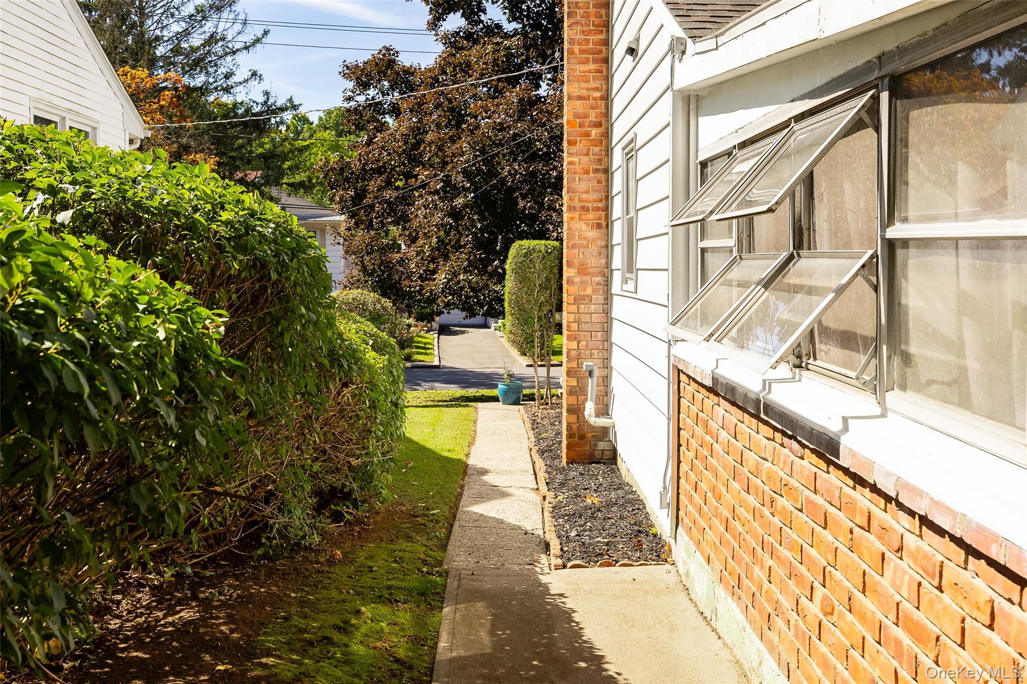 352 Clifton Avenue – For Sale photo 20