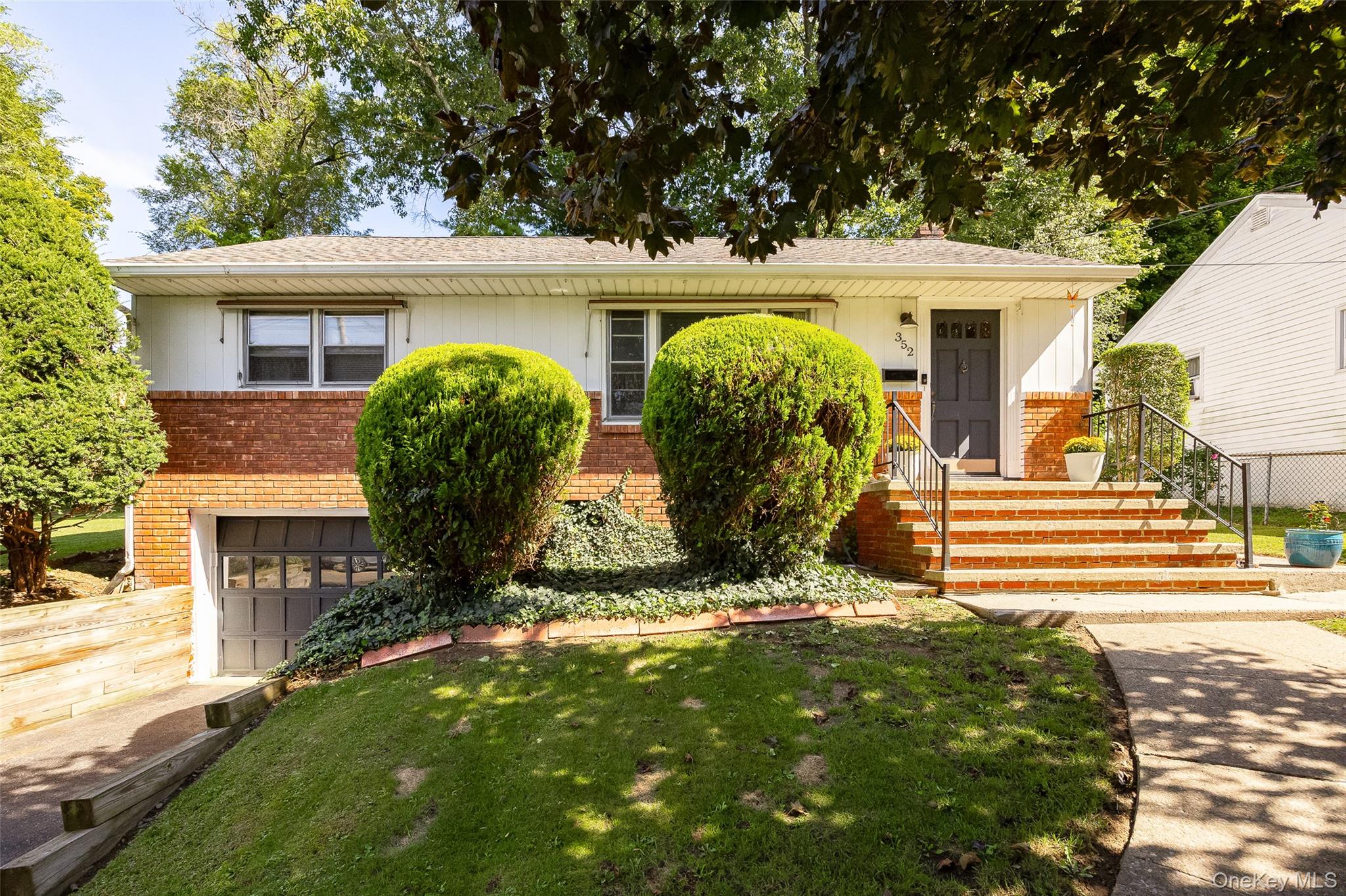 352 Clifton Avenue – For Sale