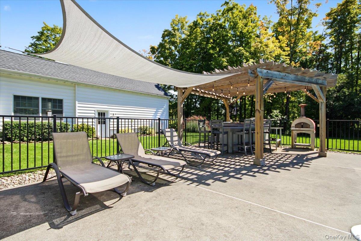304 Cedar Hill Road – For Sale photo 9