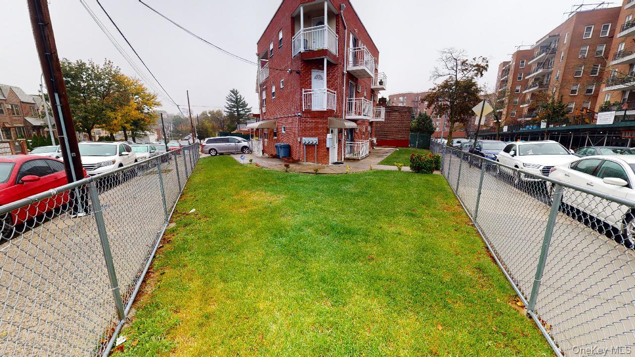 67-08 Exeter Street, Unit 2 photo 38