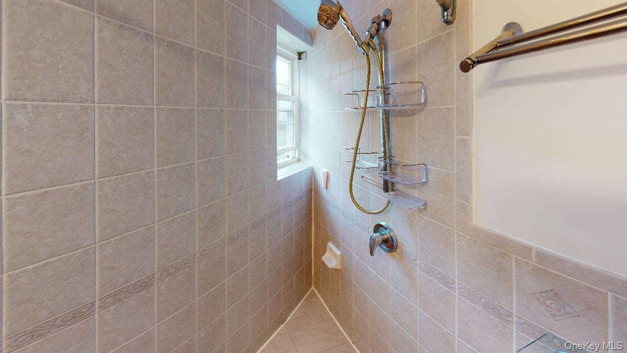 67-08 Exeter Street, Unit 2 photo 32