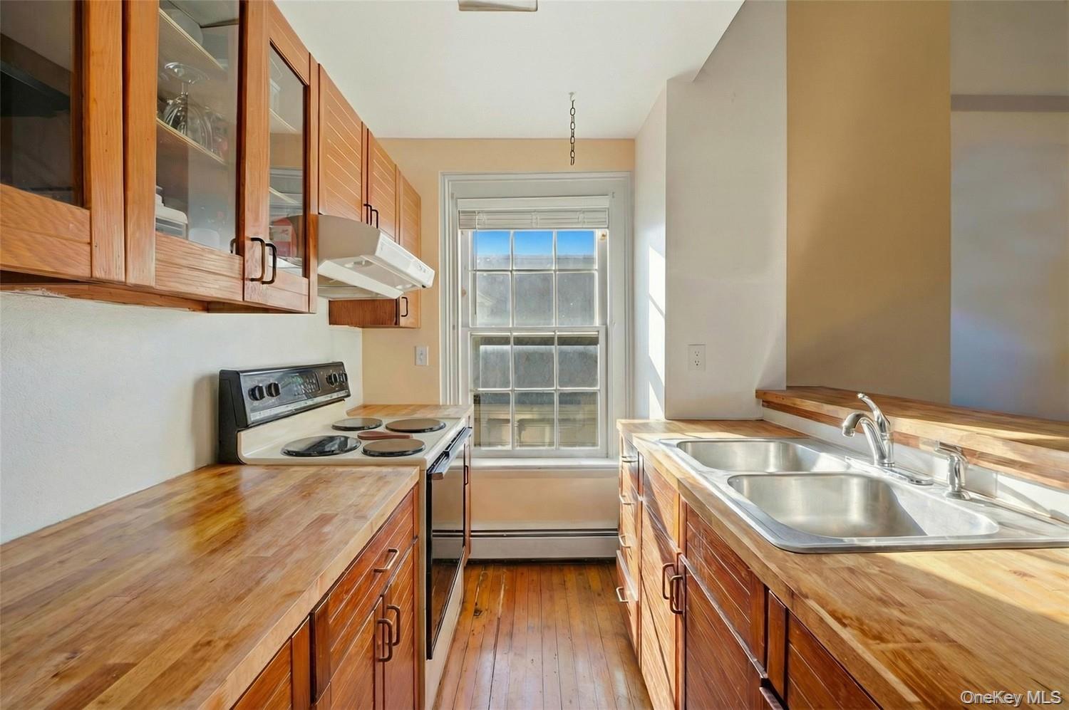 203 Grand Street – For Sale photo 18