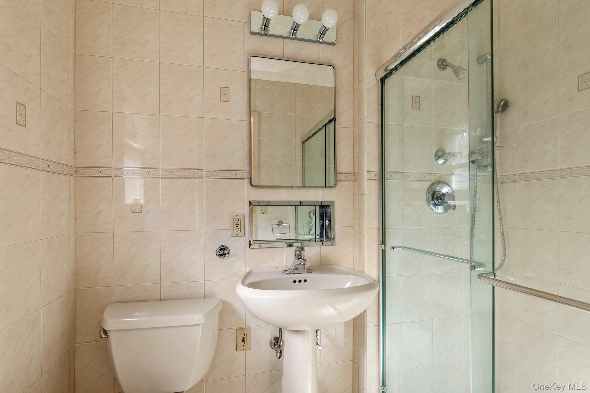 1 Francesca Drive – For Sale photo 18