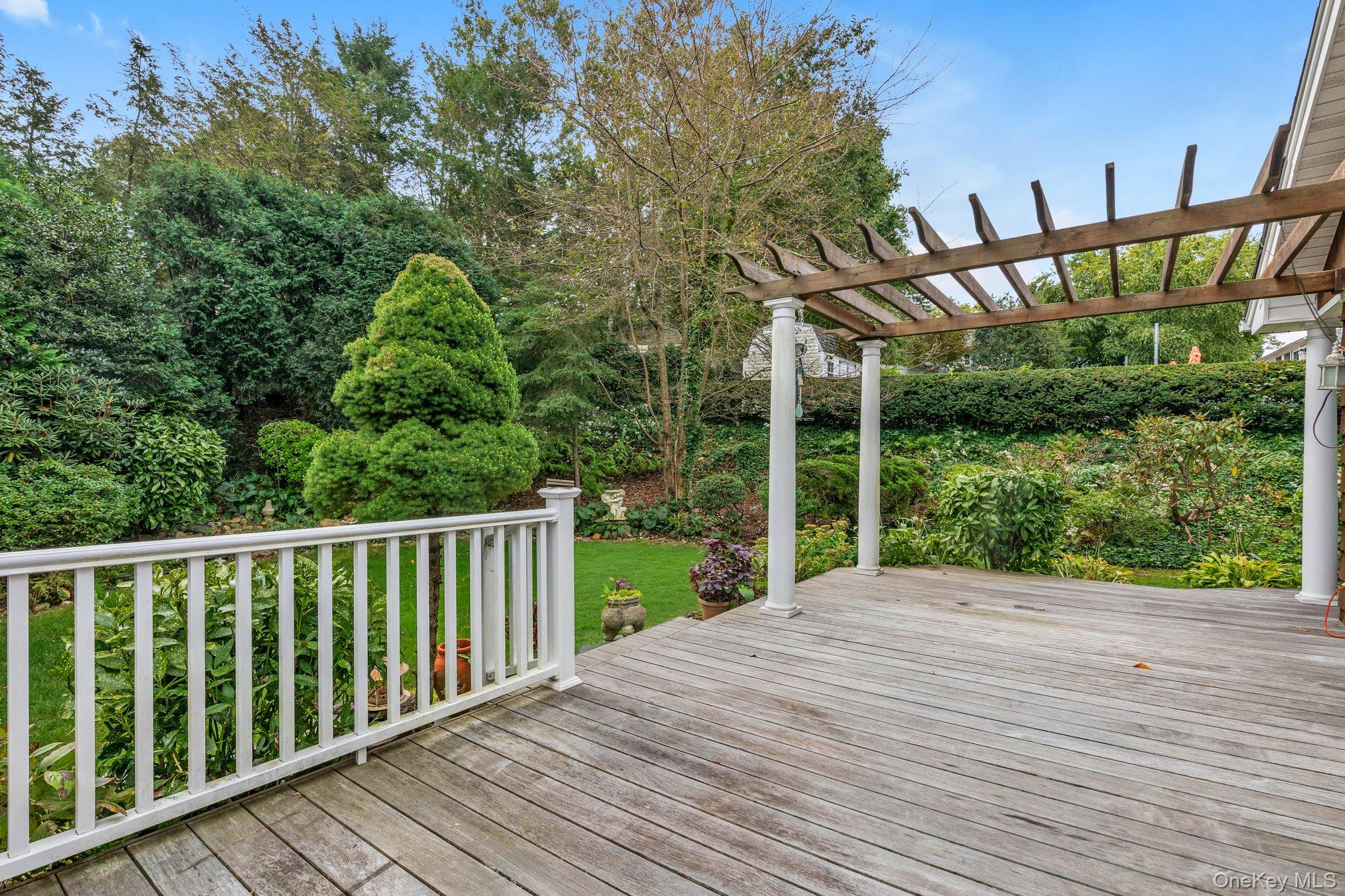 1 Francesca Drive – For Sale photo 4