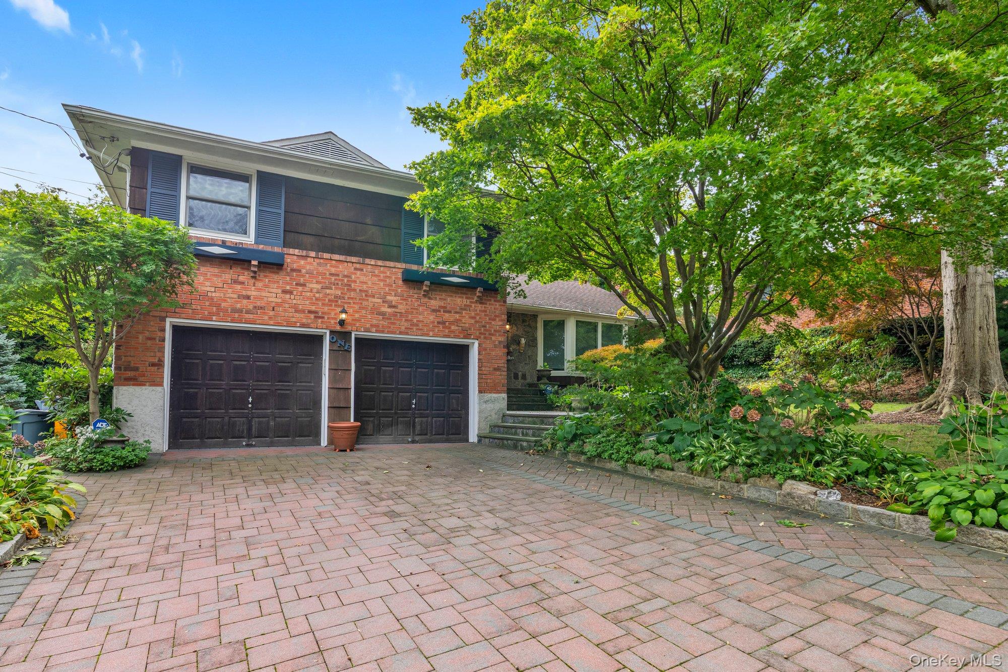 1 Francesca Drive – For Sale