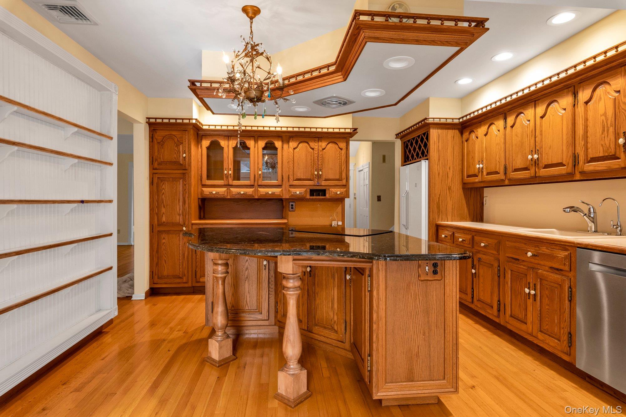 1 Francesca Drive – For Sale photo 13