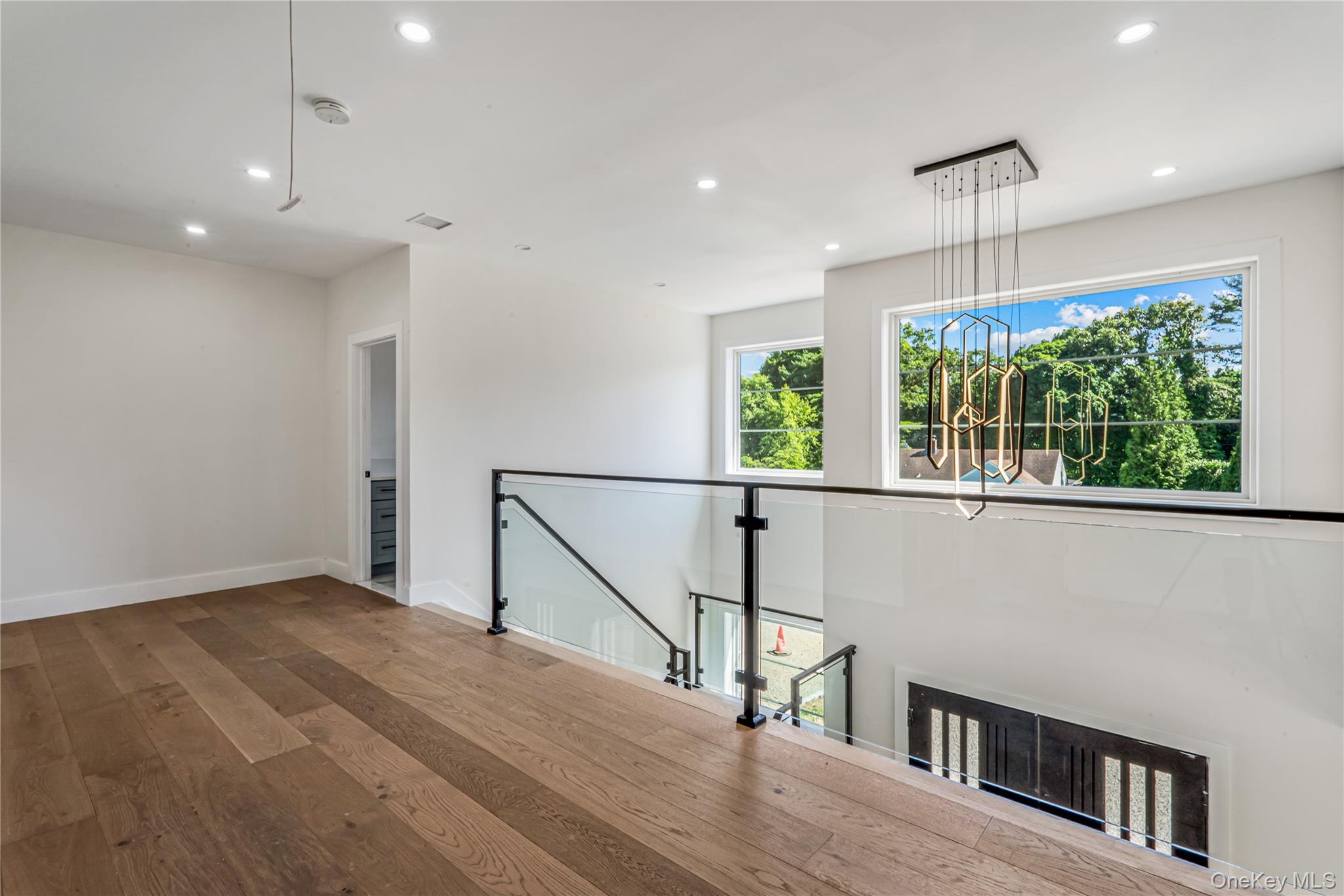 97 North Court – For Sale photo 8