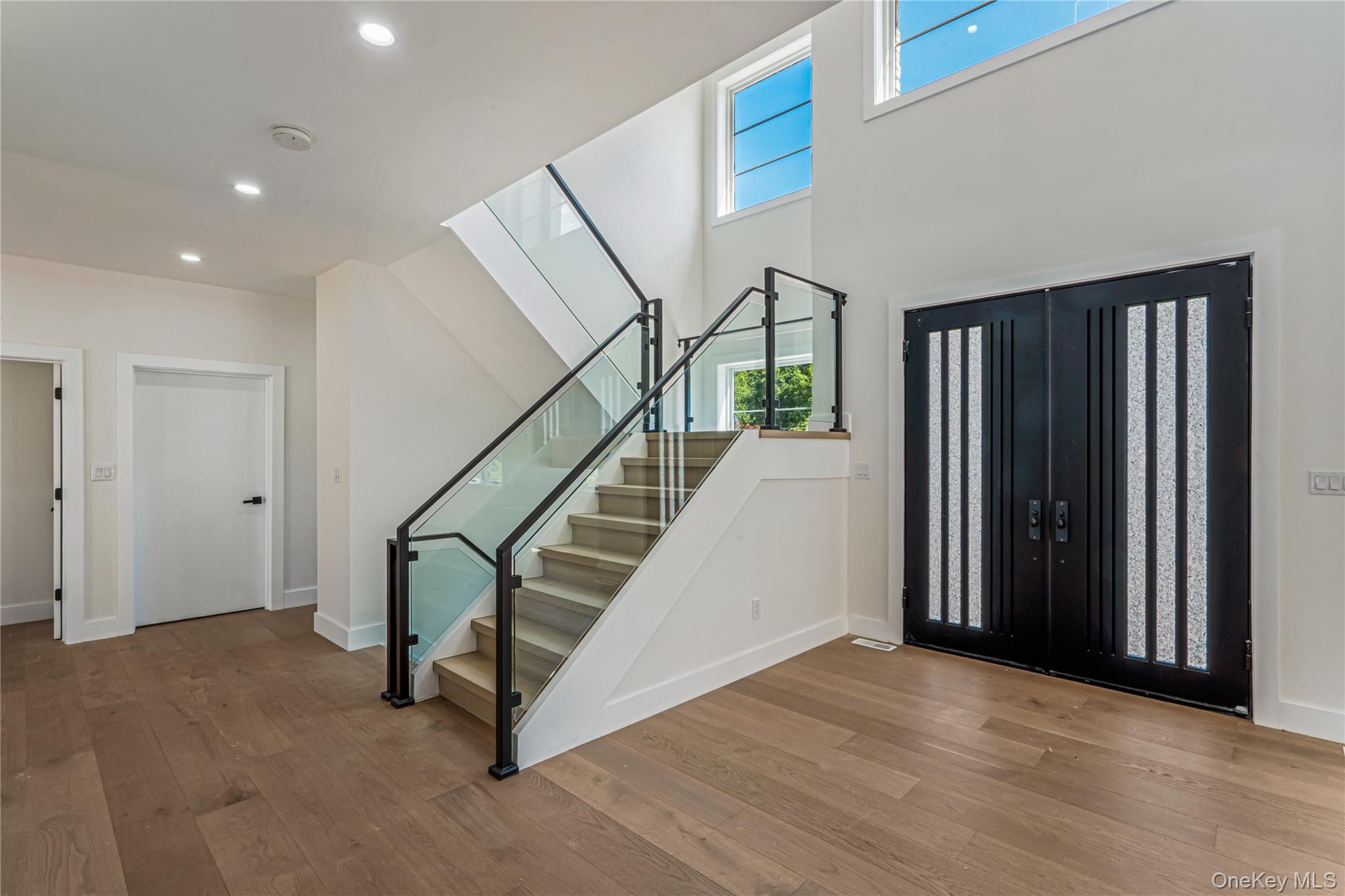 97 North Court – For Sale photo 2