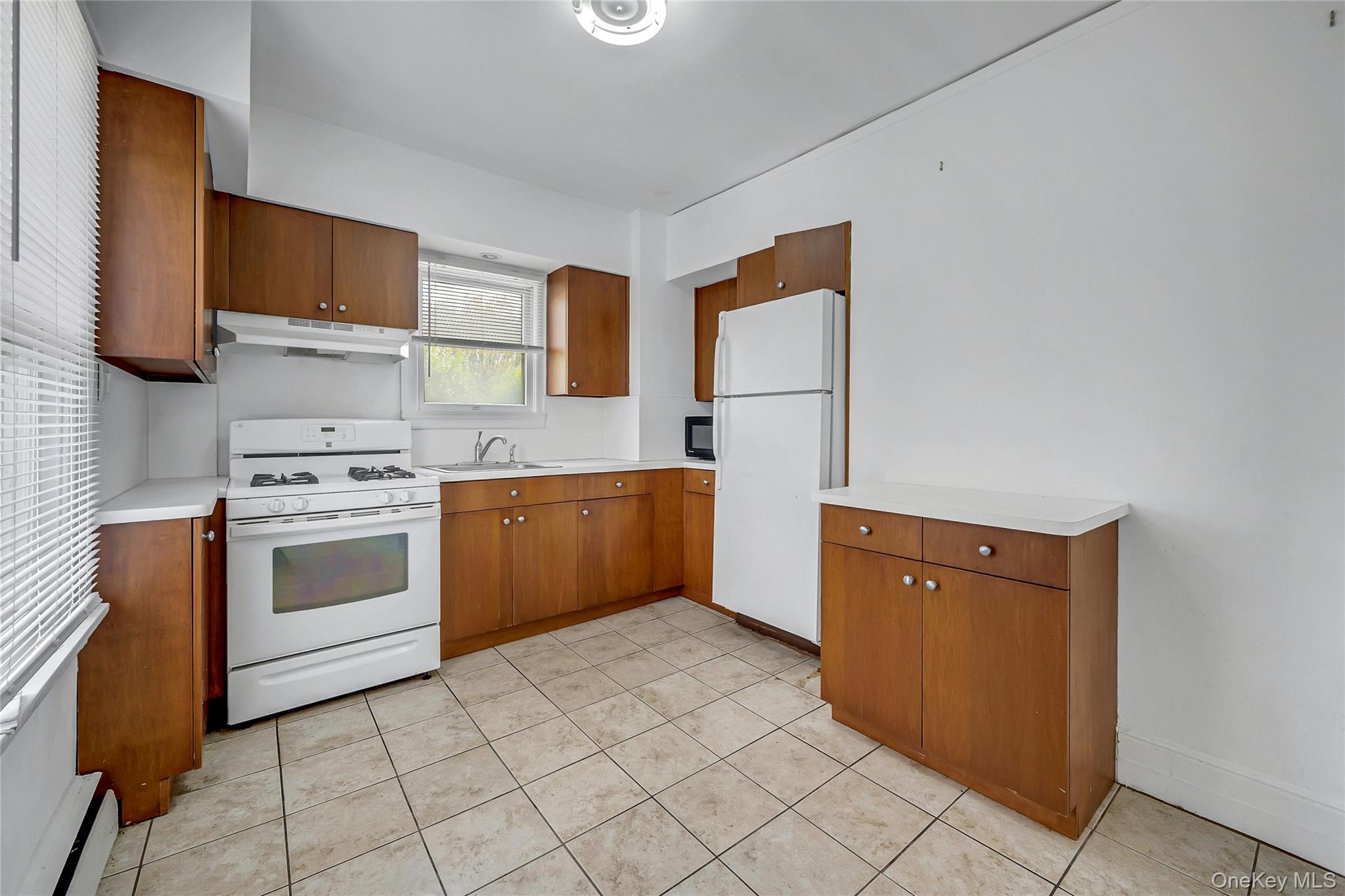 295 Columbus Avenue – For Sale photo 17