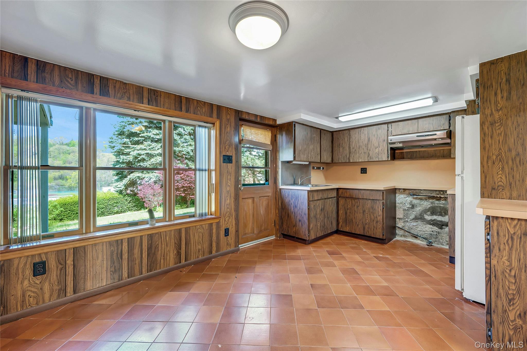 295 Columbus Avenue – For Sale photo 27