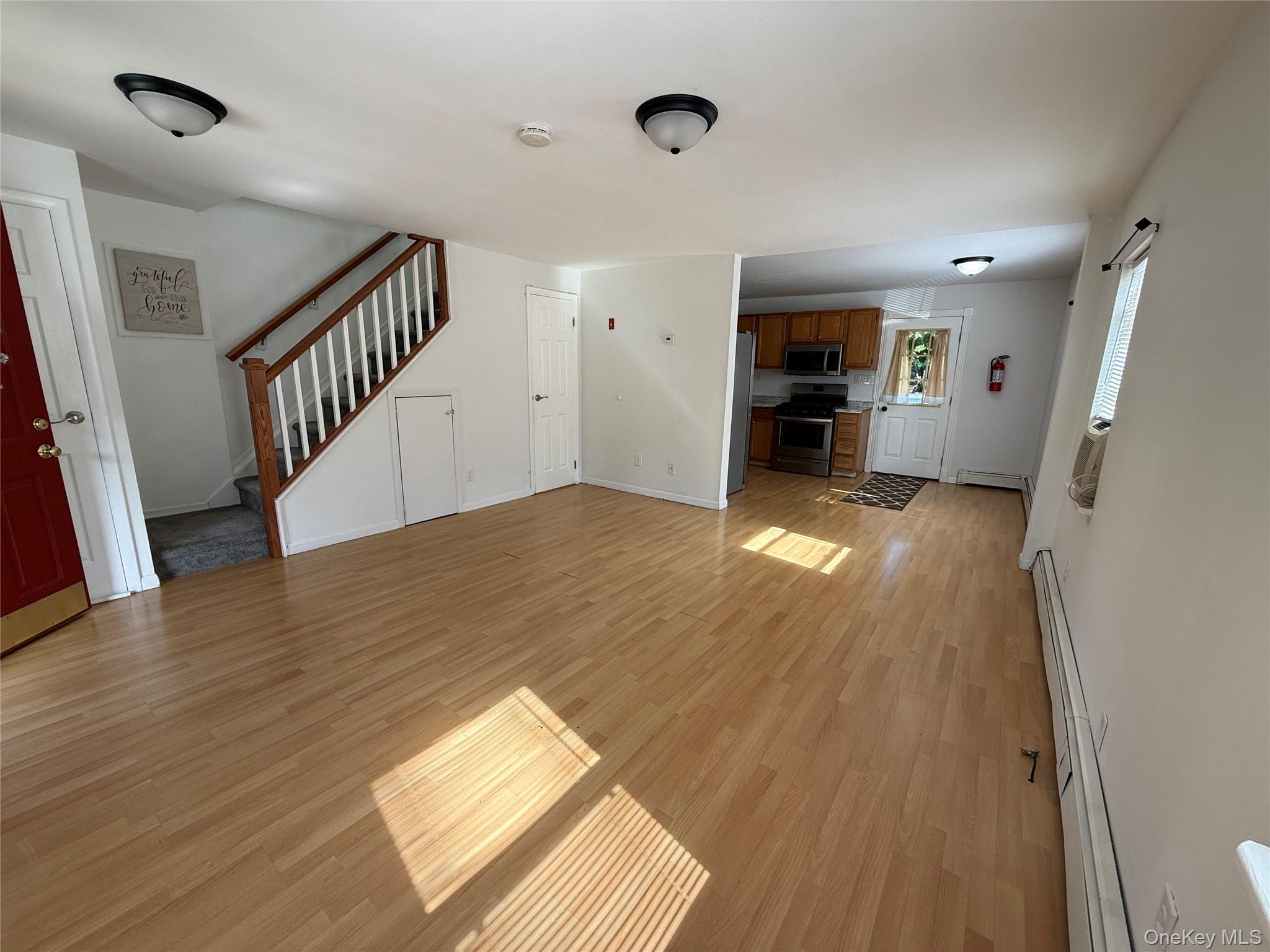 29 Genung Street – For Rent photo 9
