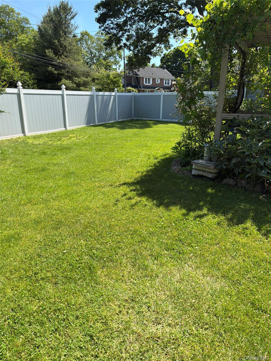 12 Cayuga Avenue – For Sale photo 25