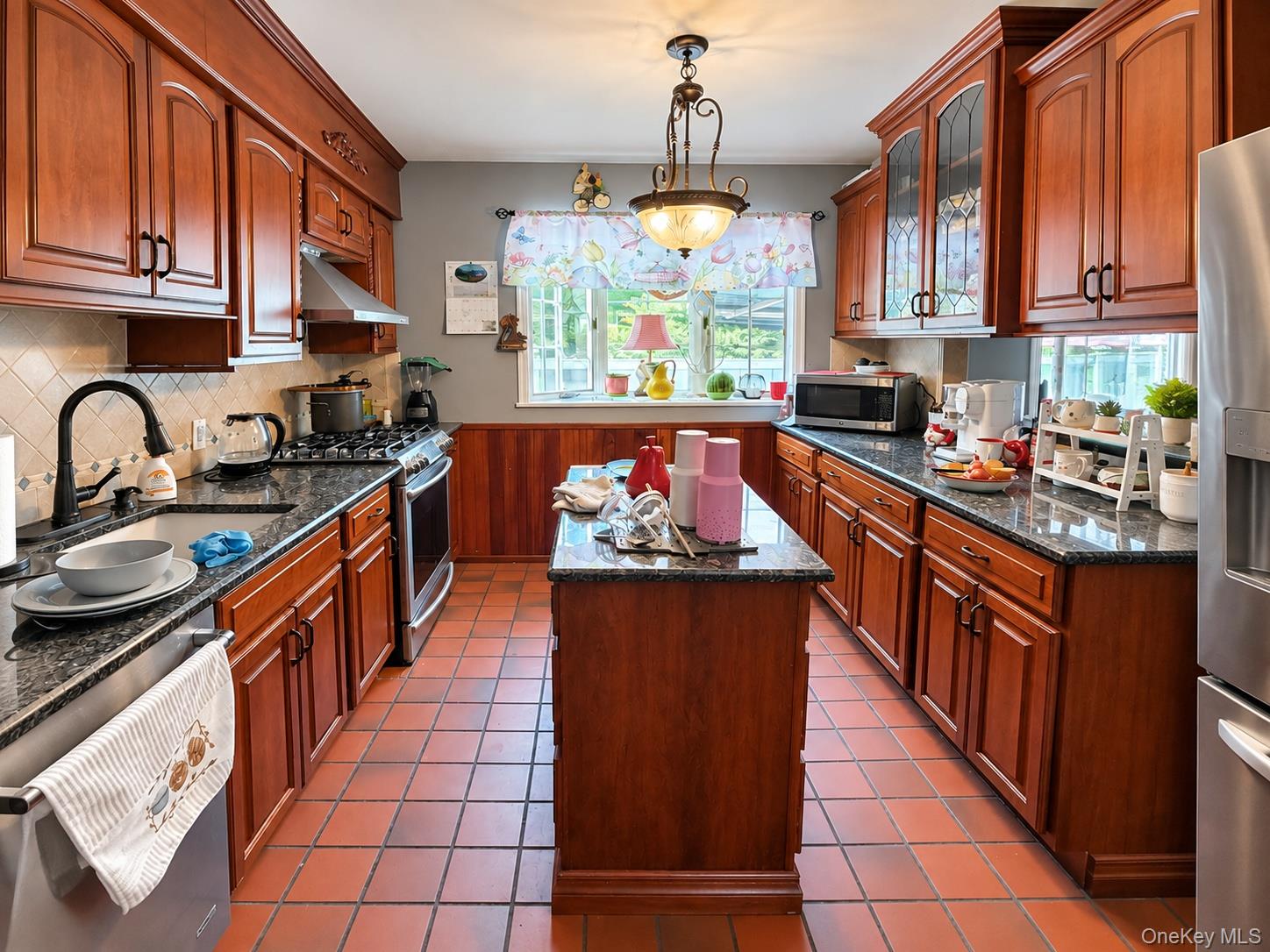 12 Cayuga Avenue – For Sale photo 6