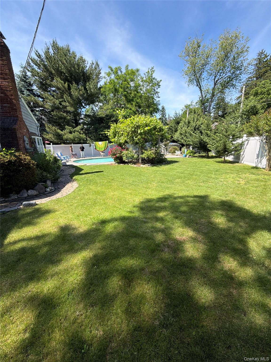 12 Cayuga Avenue – For Sale photo 26